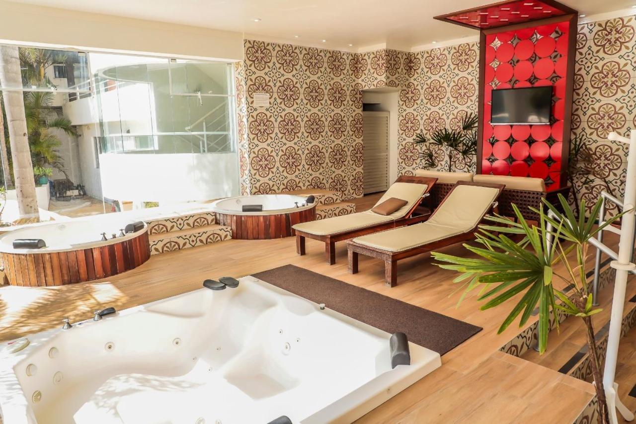 Scaini Palace Hotel Ароио до Силва Екстериор снимка